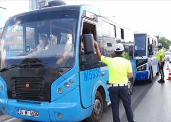 İstanbul'da ulaşım &uuml;cretlerine zam teklifi reddedildi
