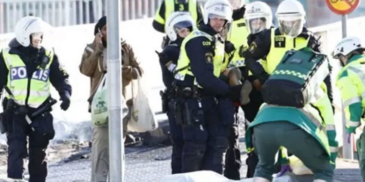 İsveç'te Kuran yakma protestoları: Nasıl başladı, tepkiler ne oldu?