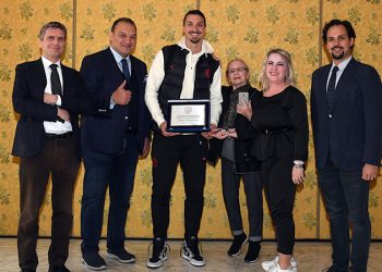İtalya'da Ibrahimovic'e "yılın en iyi yabancı sporcusu" ödülü!