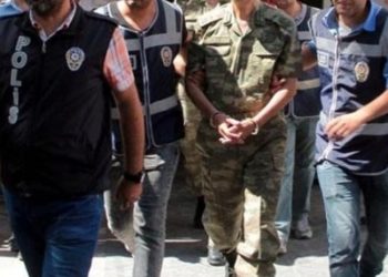 İzmir merkezli 31 ilde TSK'ya operasyon: 99 gözaltı kararı