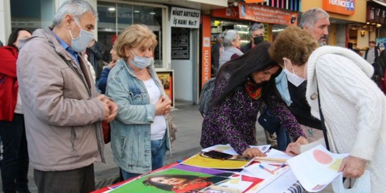 İzmir'de hasta tutukluların tahliyesi için imza toplandı