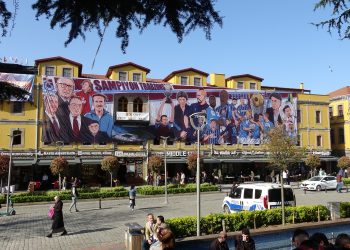 Şampiyonluk için geri sayım başladı; taraftar, Trabzon'a akın ediyor