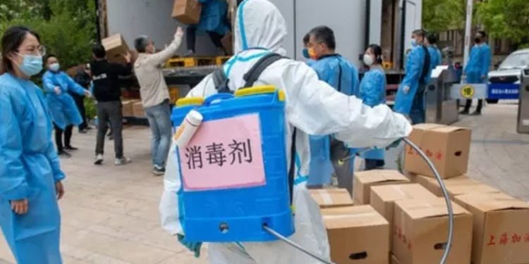 Şanghay'da hastaların kapısına elektronik alarm takılacak