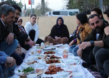 Şenyaşar ailesinin Adalet Sofrası'nın konuğu İHD oldu