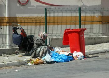 ‘Birkaç anne çöpte bile yiyecek bulamadığını söyledi, kıtlık konuşacağız yakında’