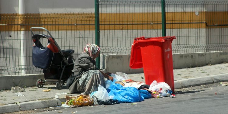 ‘Birkaç anne çöpte bile yiyecek bulamadığını söyledi, kıtlık konuşacağız yakında’
