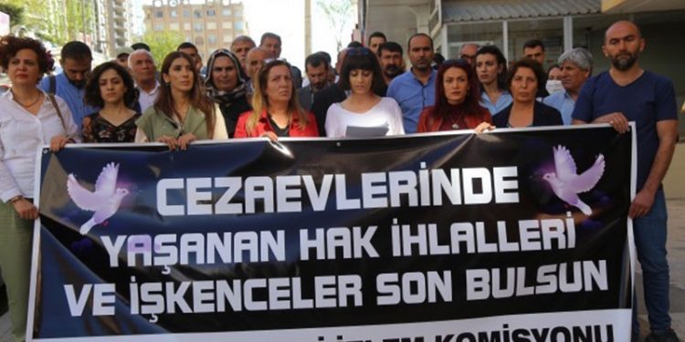 ‘Cezaevlerindeki hukuksuzluklara derhal son verilmeli’