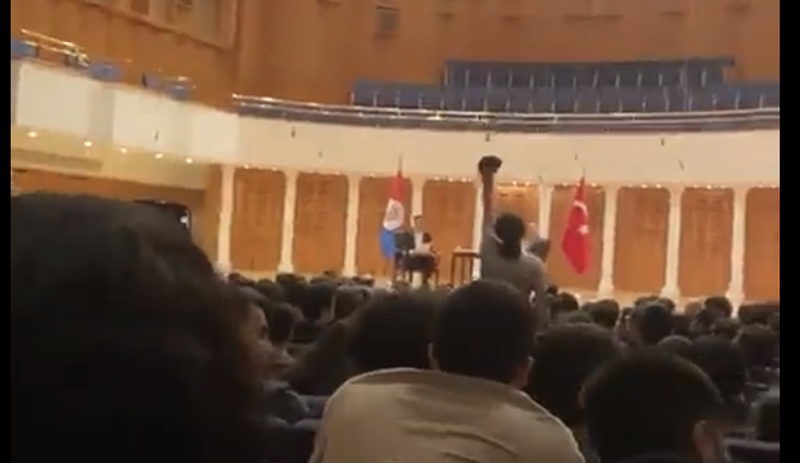 Ümit Özdağ Bilkent'te protesto edildi: Üniversitelerde ırkçılığa izin vermeyeceğiz!