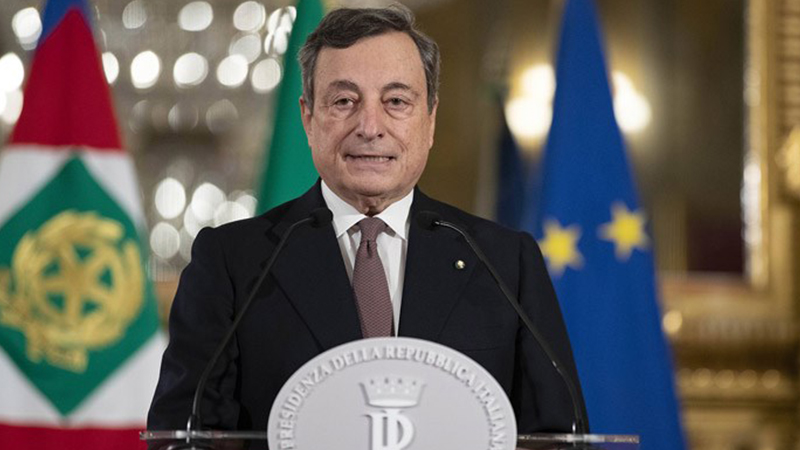 İtalya Başbakanı Draghi savaşın, Rusya'nın 'yenilmez' olmadığını gösterdiğini söyledi