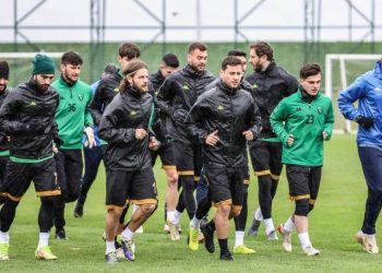 1. Lig'e veda eden Kocaelispor'dan son maçta U19 hamlesi