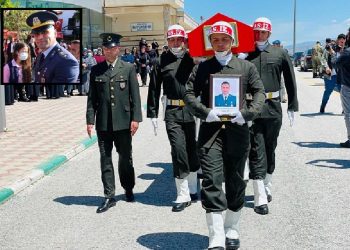 15 Temmuz’da ‘kahraman’ ilan edilmişti! Yüzbaşı silahını temizlerken kalbinden vuruldu