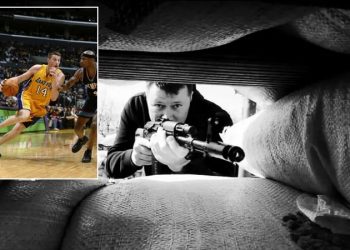 15 yıl önce Shaq ve Kobe ile NBA kupaları kaldırıyordu; şimdi elinde AK-47 ile Ukrayna'yı savunuyor