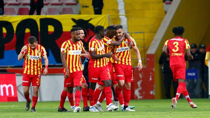 Ziraat Türkiye Kupası'nda ilk finalist Kayserispor!