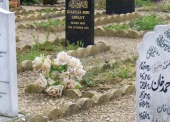 17 yaşındaki kızın mezarını açıp tecavüz ettiler