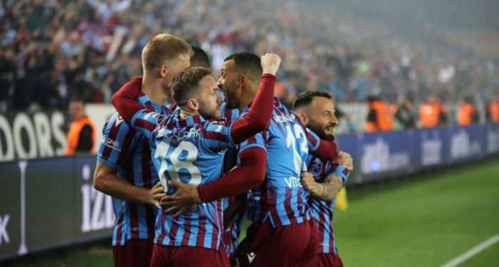 2021-2022 sezonunun şampiyonu Trabzonspor