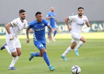 6 gollü maçta Kasımpaşa, küme düşen Altay'dan 3 puanı aldı