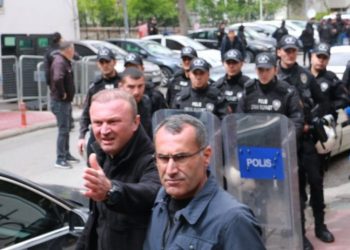 6 parti ve siyasi örgütten ortak açıklama: HDP yalnız değildir; barış ve kardeşlik sahipsiz değildir
