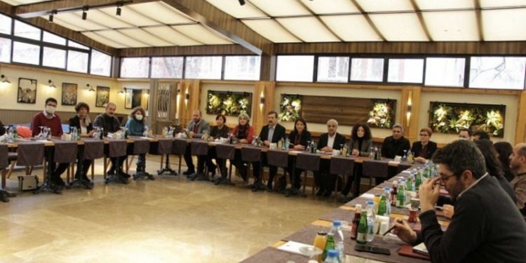 7 parti ve oluşum cephesinde ‘Demokrasi Belgesi’ hazırlığı: Türkiye’nin geleceğini birlikte değiştirelim