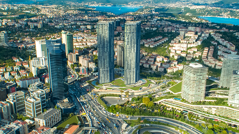 75 yıllık holding icralık oldu; Çiftçi Towers'daki 437 daire ve dükkan satılacak