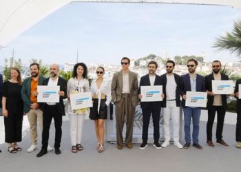 75. Cannes Film Festivali'nde Çiğdem Mater'e destek: Özgürlük çağrısına bulundular