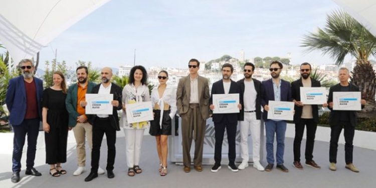 75. Cannes Film Festivali'nde Çiğdem Mater'e destek: Özgürlük çağrısına bulundular