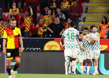 8 gollü maçta 3 puan Çaykur Rizespor'un: 1-7 (Maç Sonucu)