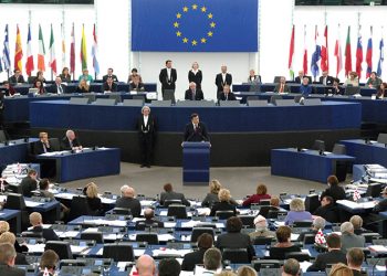 AB, IŞİD ve El Kaide'yi içeren yaptırım listesini genişletti