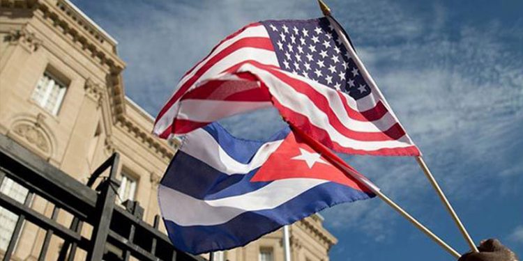 ABD, Küba'ya getirilen kısıtlamaları hafifletiyor