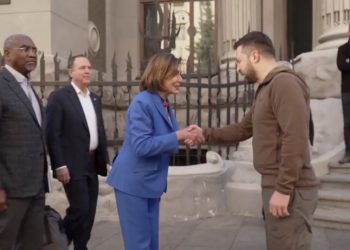 ABD Temsilciler Meclisi Başkanı Pelosi ve Demokrat Partili siyasetçilerden Kiev'e sürpriz ziyaret