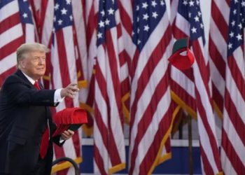 ABD, "Trump'ın üzerine meyve atılmasından ne kadar korktuğunu" konuşuyor