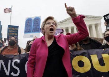 ABD kürtaj hakkını koruyan kararın bozulmasına yönelik Yüksek Mahkeme taslağıyla sarsıldı; Biden "radikal değişime" karşı uyardı