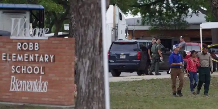 ABD'de ilkokula düzenlenen saldırıda ölü sayısı 21'e yükseldi