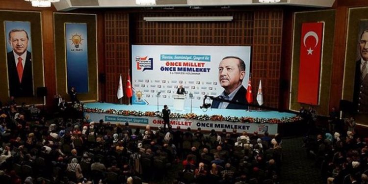 AKP 3 Haziran'da kampa giriyor: Gündem seçim hazırlıkları
