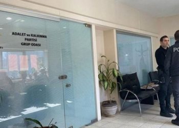 AKP meclis &uuml;yeleri birbirine girdi: Su&ccedil; duyurusunda bulundu