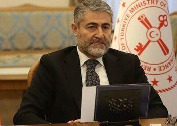 AKP'den seçim strateji toplantısı: Bakan Nebati'den bilgi alınacak