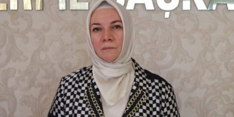 AKP'li Nergis: Geç evleniyoruz, fazla çocuk yapmıyoruz; bu emperyalistlerin projesi