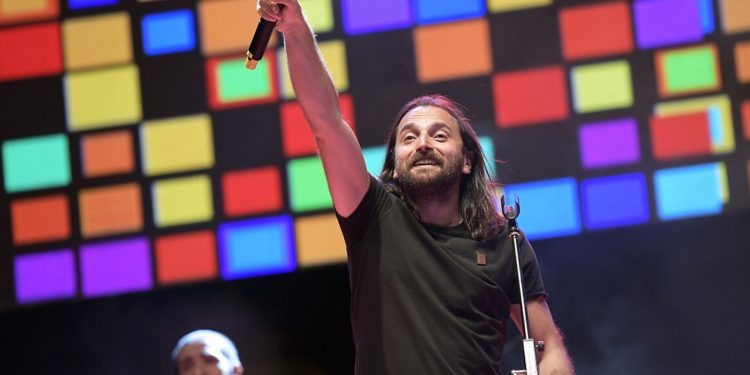 AKP’li belediye Niyazi Koyuncu’nun konserini yasakladı