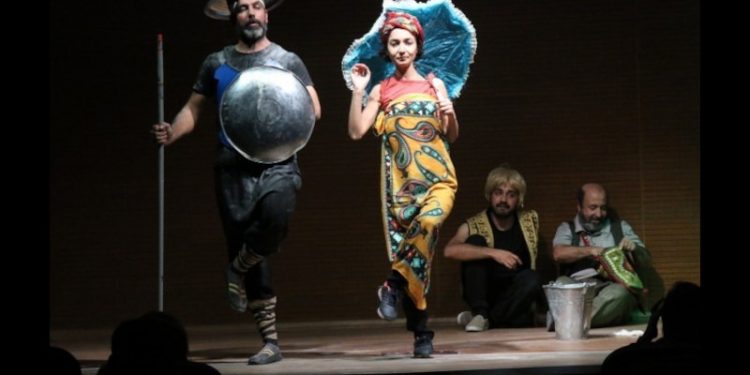 AKP’li belediyeden Kürtçe oyuna engel