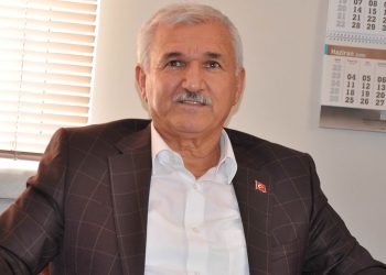 AKP’nin kurucularından Albayrak, yargıyı uyardı: Bugün SADAT’ı tanımayan Cumhurbaşkanı, yarın sizi de tanımayabilir!