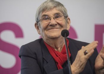 AYM: Canan Karatay’ın meslekten men edilmesi ifade özgürlüğü ihlali