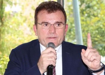 Adalet Partisi lideri Vecdet Öz: Tansu Çiller, partinin başına geçmek istedi