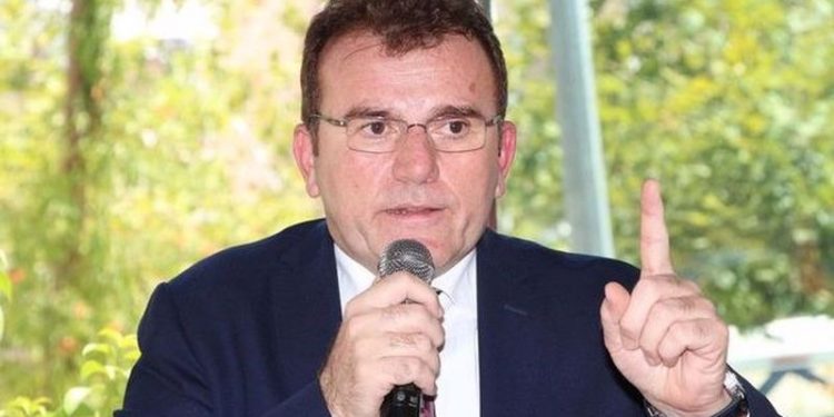 Adalet Partisi lideri Vecdet Öz: Tansu Çiller, partinin başına geçmek istedi