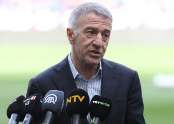 Ahmet Ağaoğlu: Trabzonspor'un şampiyonluğunun altında bir şey aramayın!