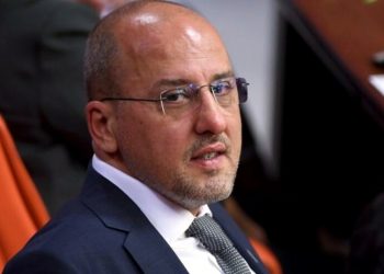 Ahmet Şık, Kılıçdaroğlu'nun Alevi olmasına ilişkin sözlerinden dolayı özür diledi