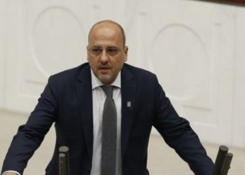 Ahmet Şık, Kılıçdaroğlu'nun adaylığı ile ilgili sözleri için özür diledi: Benim şerhim sadece bir temkin uyarısıydı