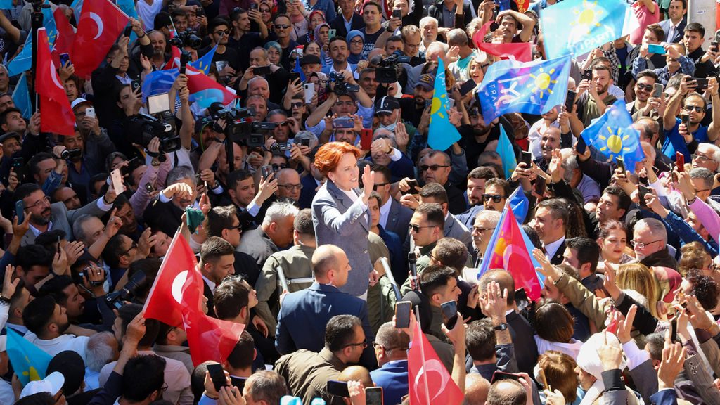 Akşener: Asgari ücret yeni zamlara göre güncellenmeli