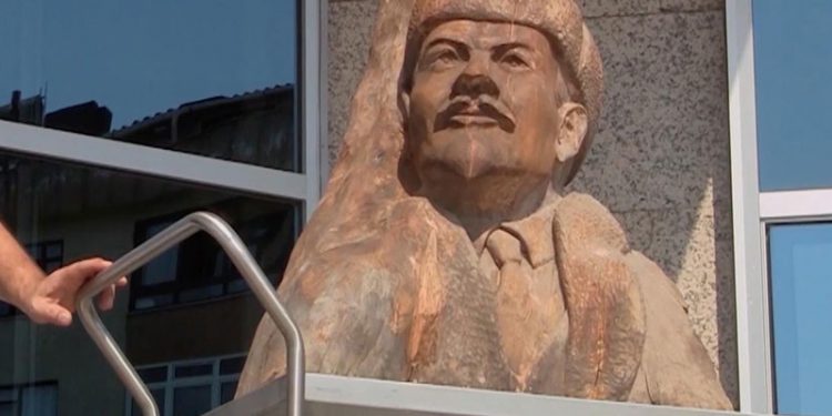 Akçakoca’ya vuran Lenin büstünün hikâyesi