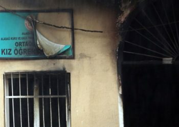 Aladağ&rsquo;daki yurt yangını davasında sekiz sanığa d&ouml;rt ila 15 yıl arasında değişen hapis cezaları