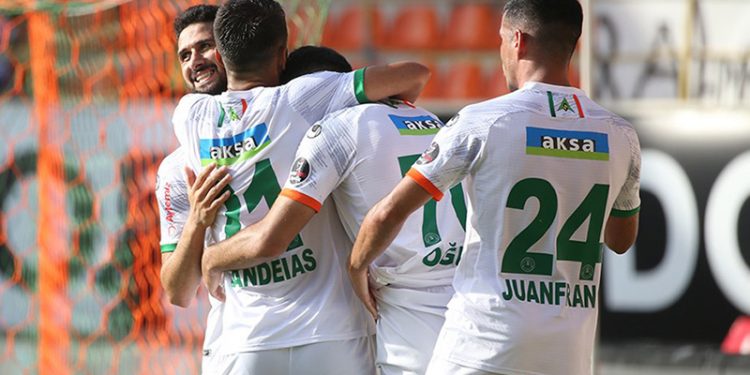 Alanyaspor, 3 puanı 2 dakika aldı: 2-1 (Maç Sonucu)