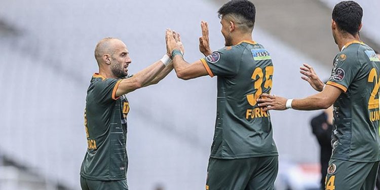 Alanyaspor, Fatih Karagümrük'ü deplasmanda 1-0 yendi